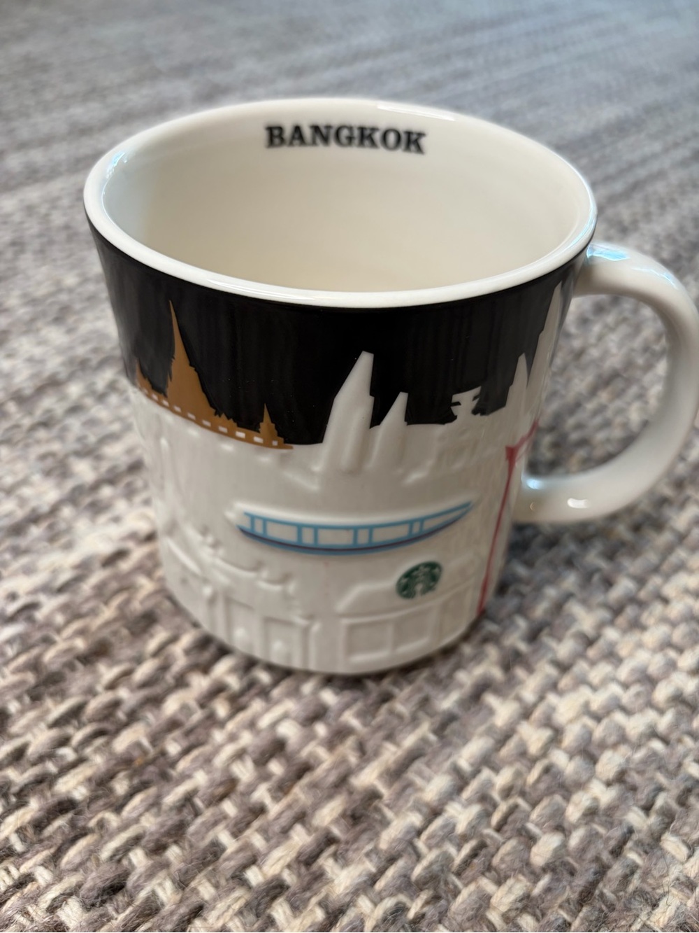 Starbucks 2014 Bangkok White, Black and Gold 3D Cityscape Mug